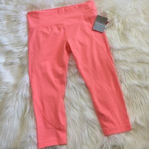 Athleta Salutation Capris
